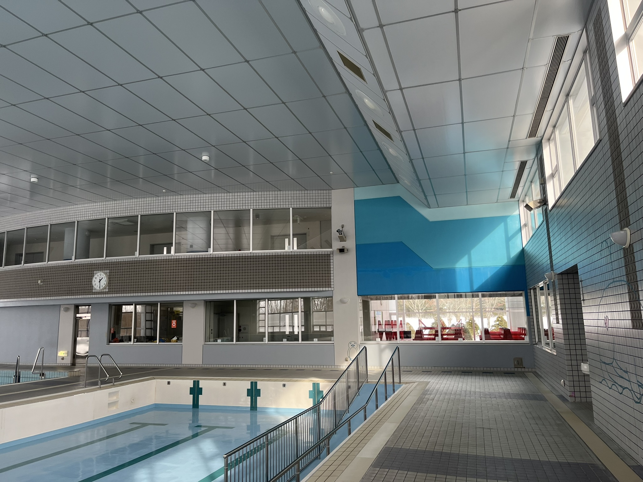 安平町スポーツセンター温水プール