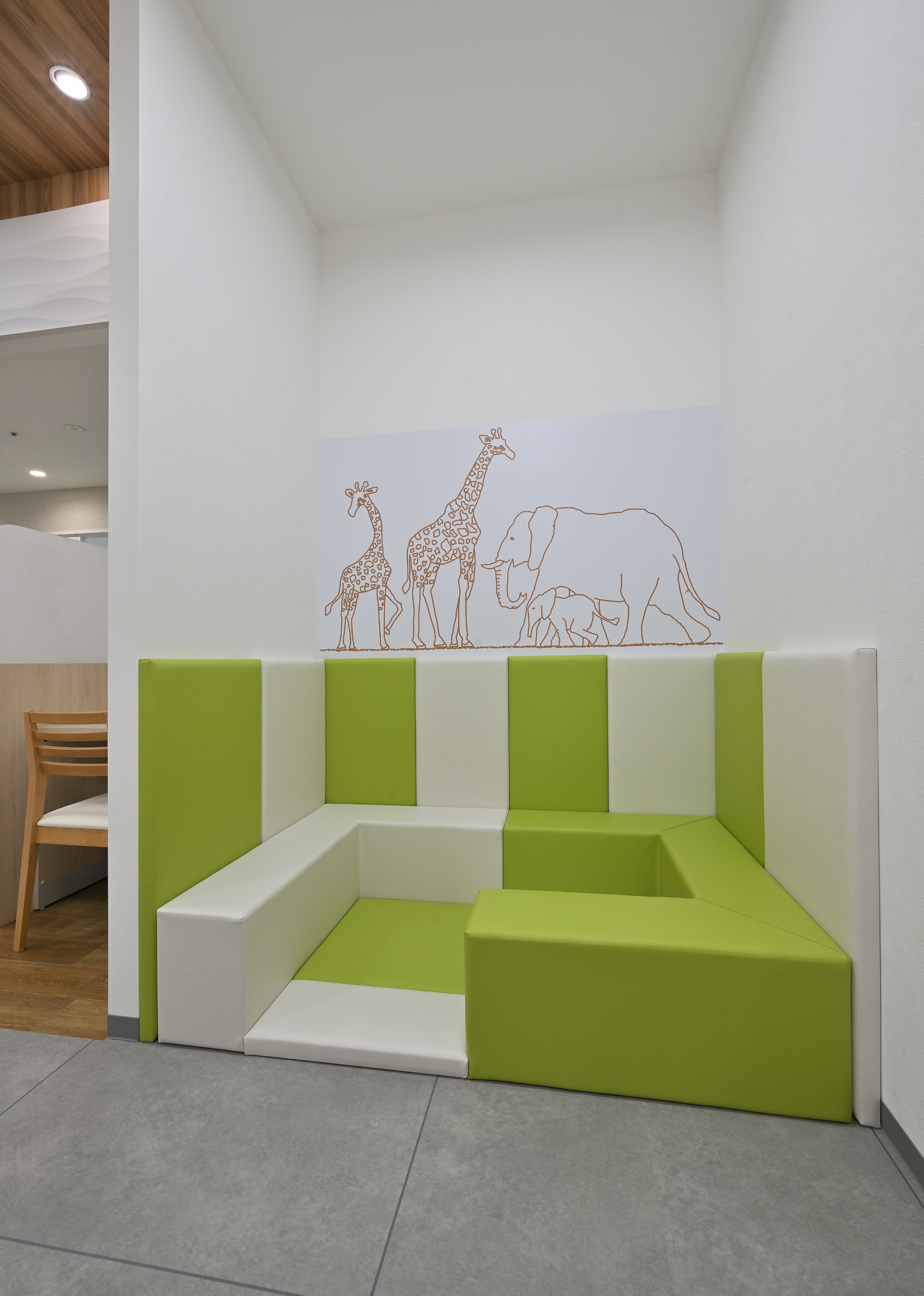 アイン薬局苗穂駅前店